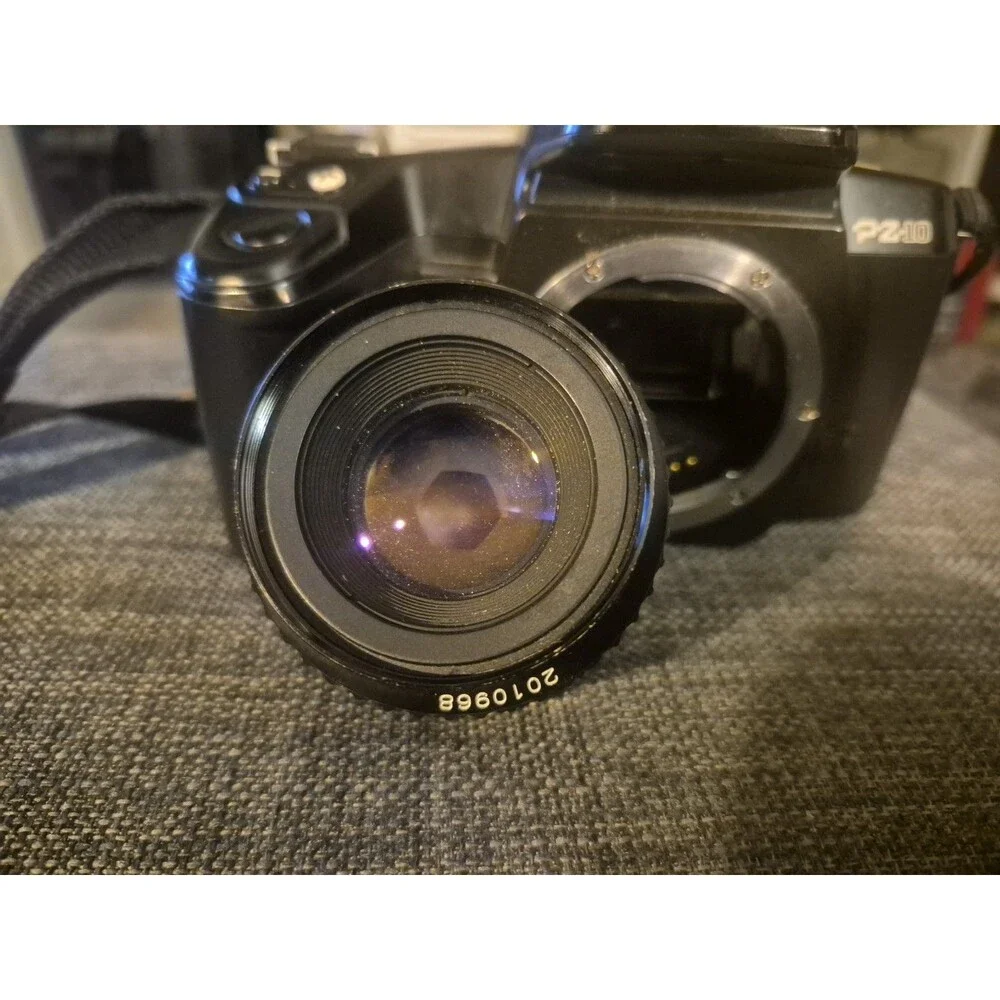 Pentax PZ10 35mm SLR film Camera w/ Strap + lense + old battery + Case- Untested